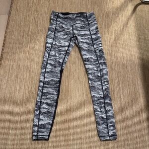 lululemon athletica vintage Gray and Black Leggings